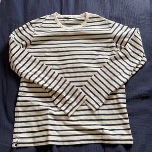 Uniqlo striped navy/white long sleeve shirt. large